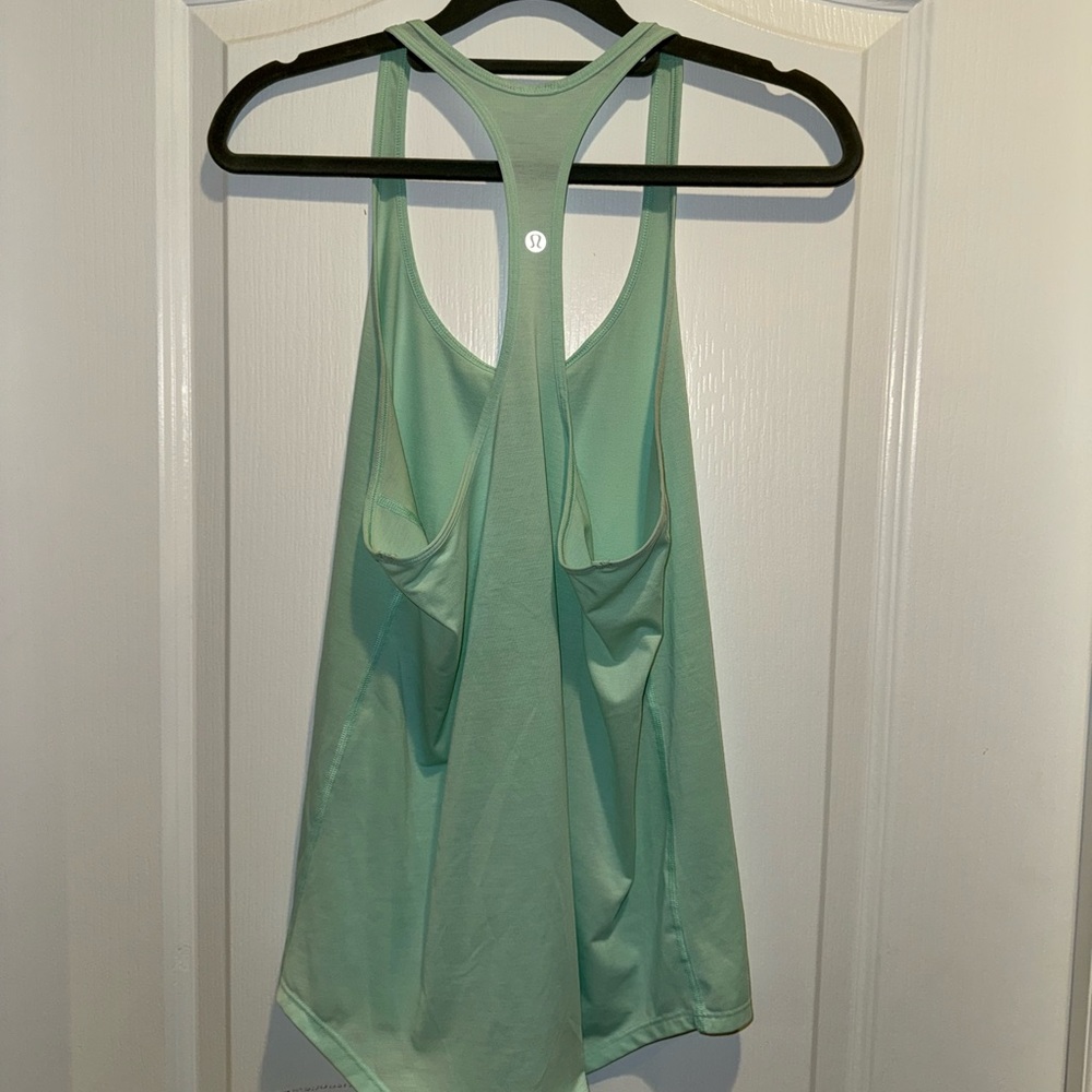 Lululemon Tech Mesh Singlet - Picture 5 of 6